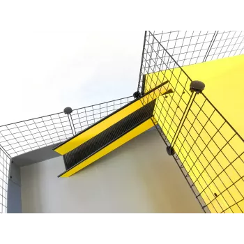 Modułowa klatka C&C jednopoziomowa 4x2 + poddasze 2x1 + czarna rampa