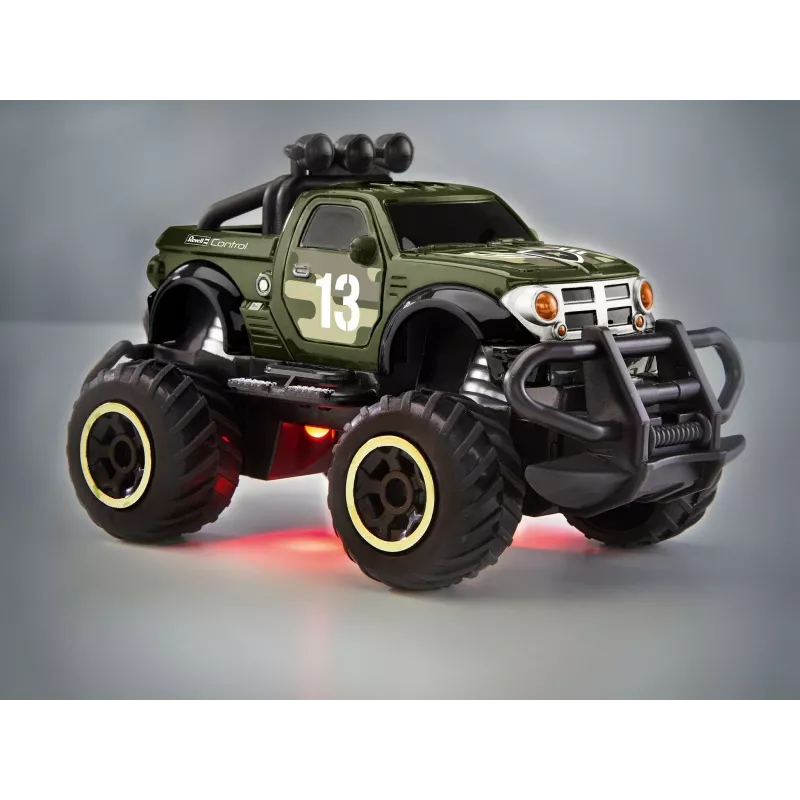 Car Revell Field Hunter