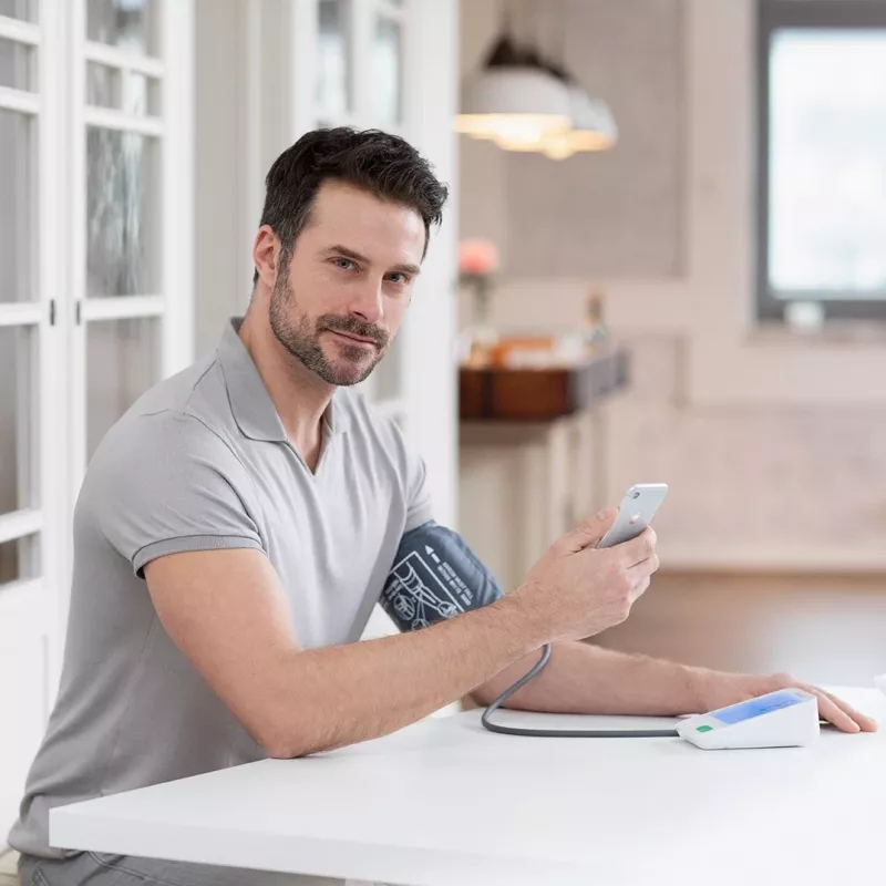 Ciśnieniomierz naramienny Medisana BU 584 connect