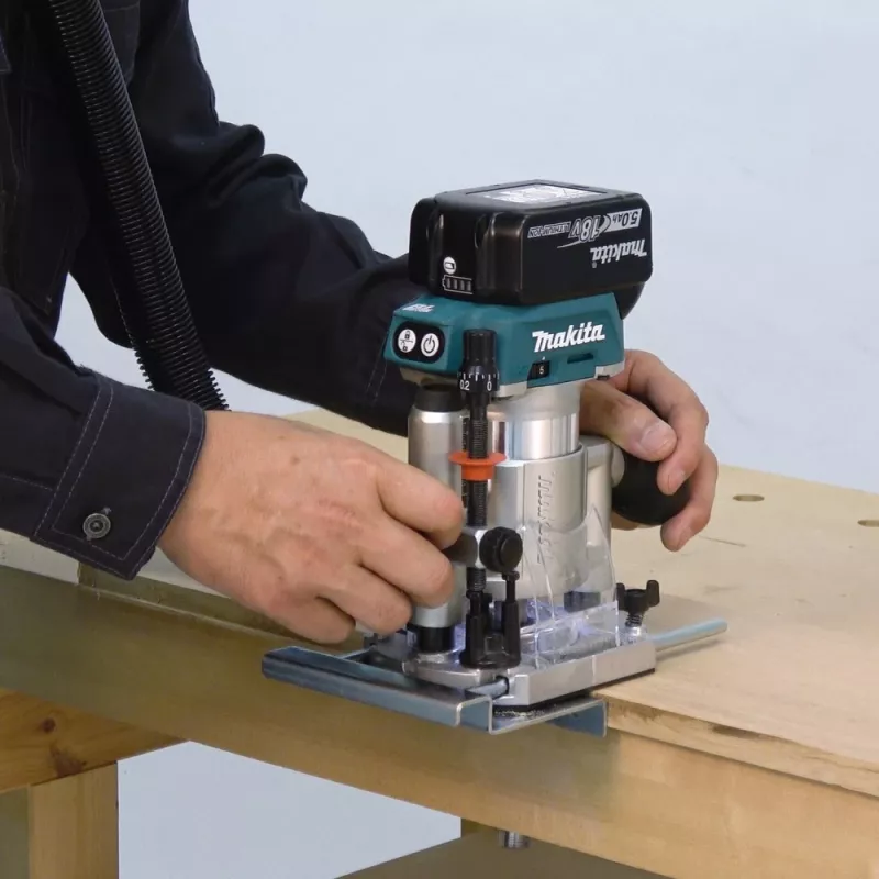 Frezarka Makita DRT50Z