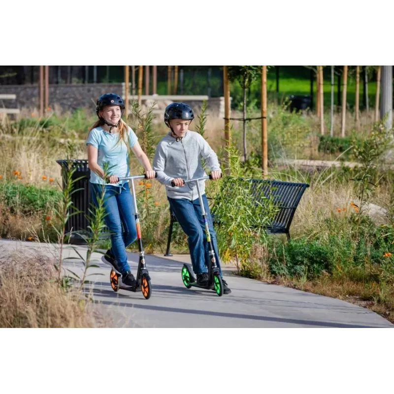 Klasyczna hulajnoga Razor A5 Lux Light-Up — aluminiowa rama, koła PU 20 cm, składana, maks. obciążenie 100 kg