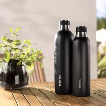 Butelka do carbonatora BRITA 118440 — stal nierdzewna, 1 L, można myć w zmywarce, ergonomiczna (93×93×305 mm)