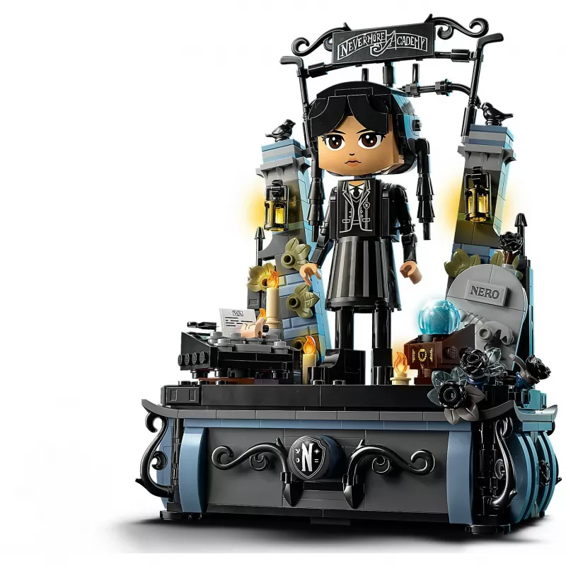 LEGO WEDNESDAY 76780 Figurka Wednesday Addams