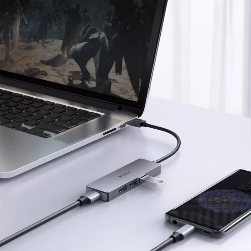 Hub USB Aukey CB-H36 — 4-portowy USB 3.2 Gen 1 Type-A, host USB 2.0, 5000 Mbit/s, aluminium srebrny