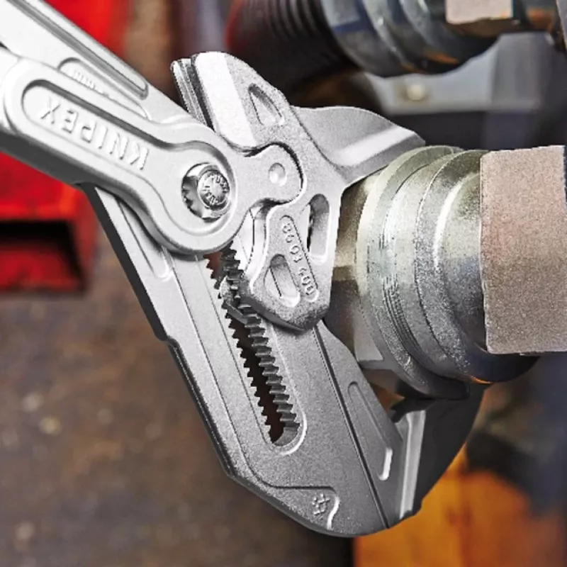 Szczypce nastawne Knipex 86 03 400