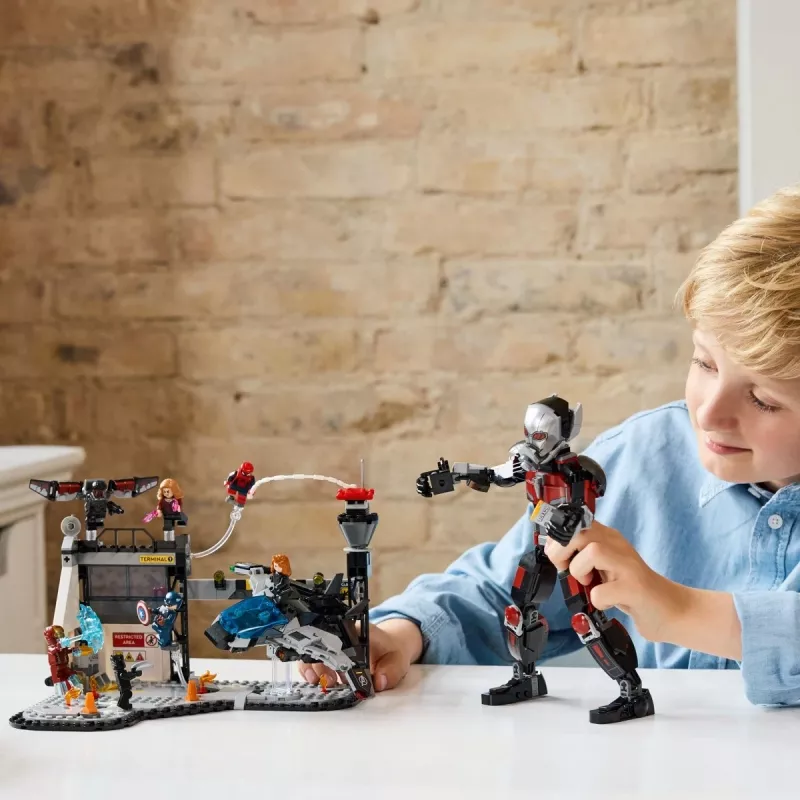 LEGO MARVEL 76314 Bitwa Kapitana Ameryki: Wojna Bohaterów