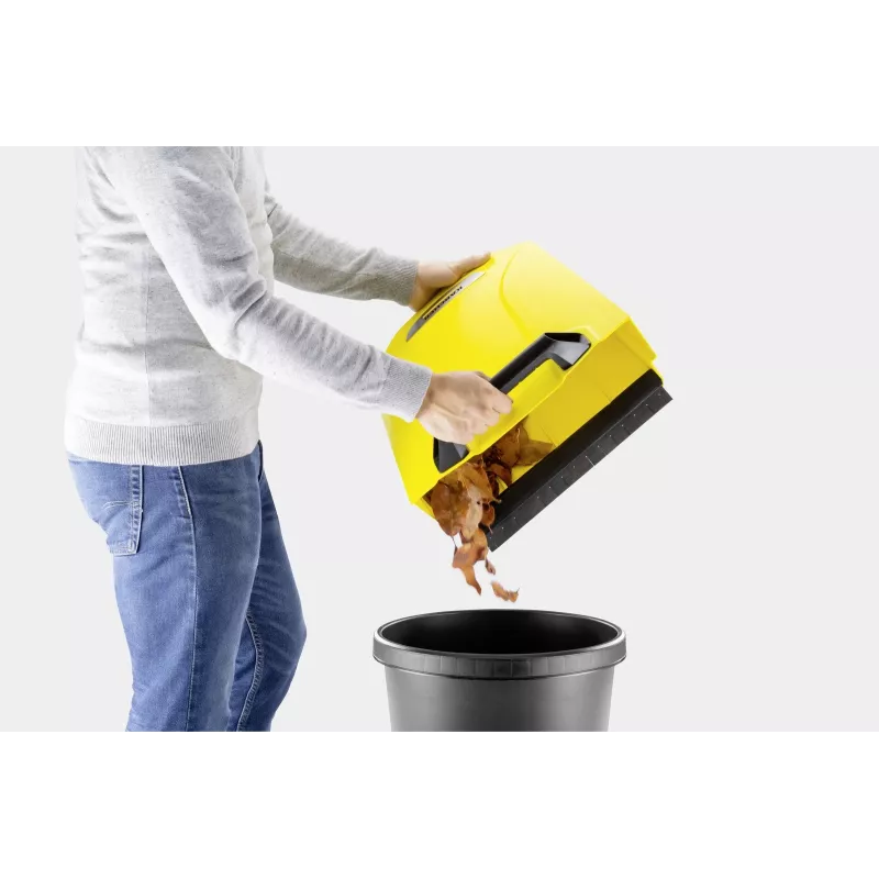 Zamiatająca Karcher S 4 Twin 2 w 1 czarno-żółta