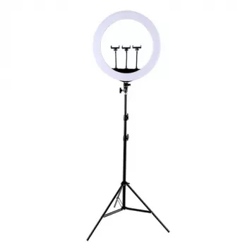 Lampa pierścieniowa LED 45 cm ze statywem do 2,1 m to produkt Extra Digital z naszej gamy pierścieni oświetleniowych. Kup online w RPA w DistriNode.