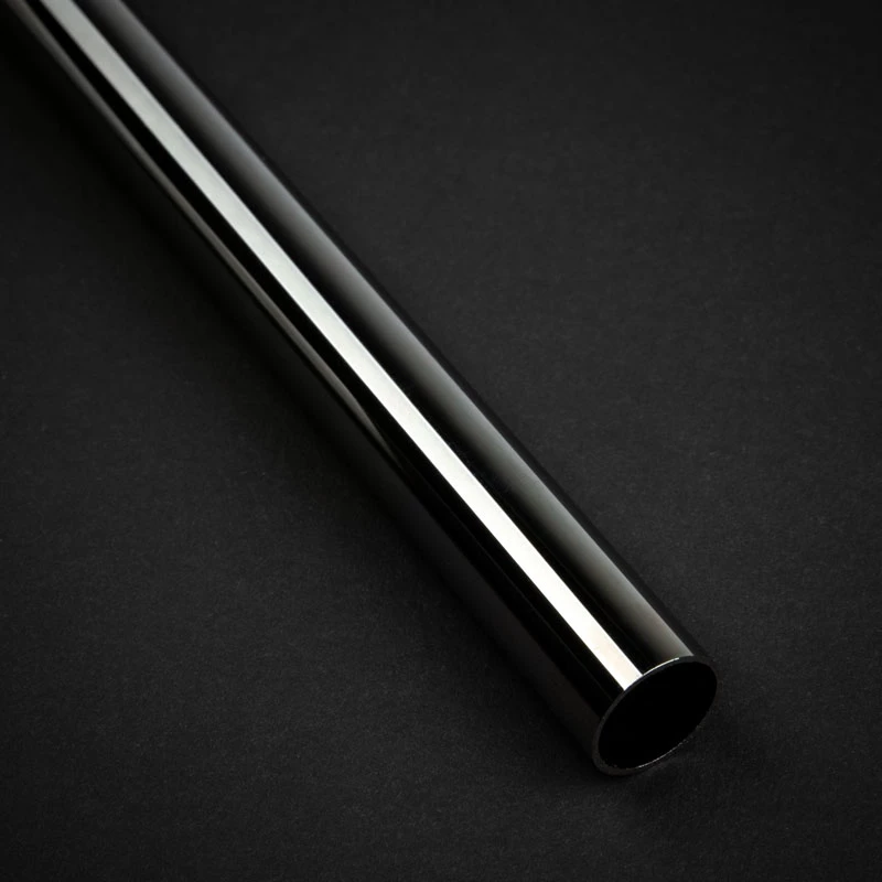 Twarda rurka Bitspower None Chamfer mosiężna 14 mm AD, 500 mm, czarny połysk