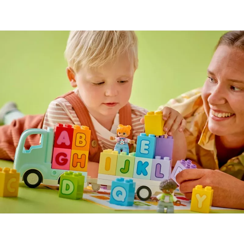 Zabawka konstrukcyjna LEGO DUPLO 10421 Ciężarówka ABC, 36 elementów, 2 minifigurki, dla dzieci od 2 lat, wymiary 110×140×70 mm