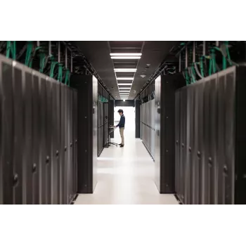 Przełącznik zarządzalny HPE Aruba Networking 6200M L3 24x Gigabit Ethernet PoE