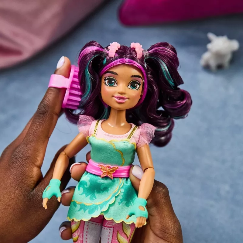 Lalka modowa Spinmaster Unicorn Academy Ava model 6072649 – lalka modowa z zestawem tematycznych ubrań i akcesoriów