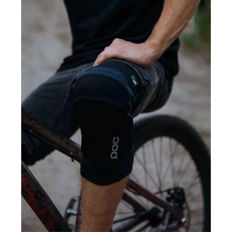 Ochraniacz na kolano POC Oseus VPD Knee — Czarny, elastyczny materiał