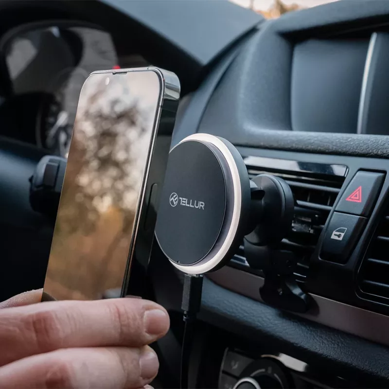 Bezprzewodowa ładowarka samochodowa Tellur TLL151431 kompatybilna z MagSafe 15 W czarna do smartfonów