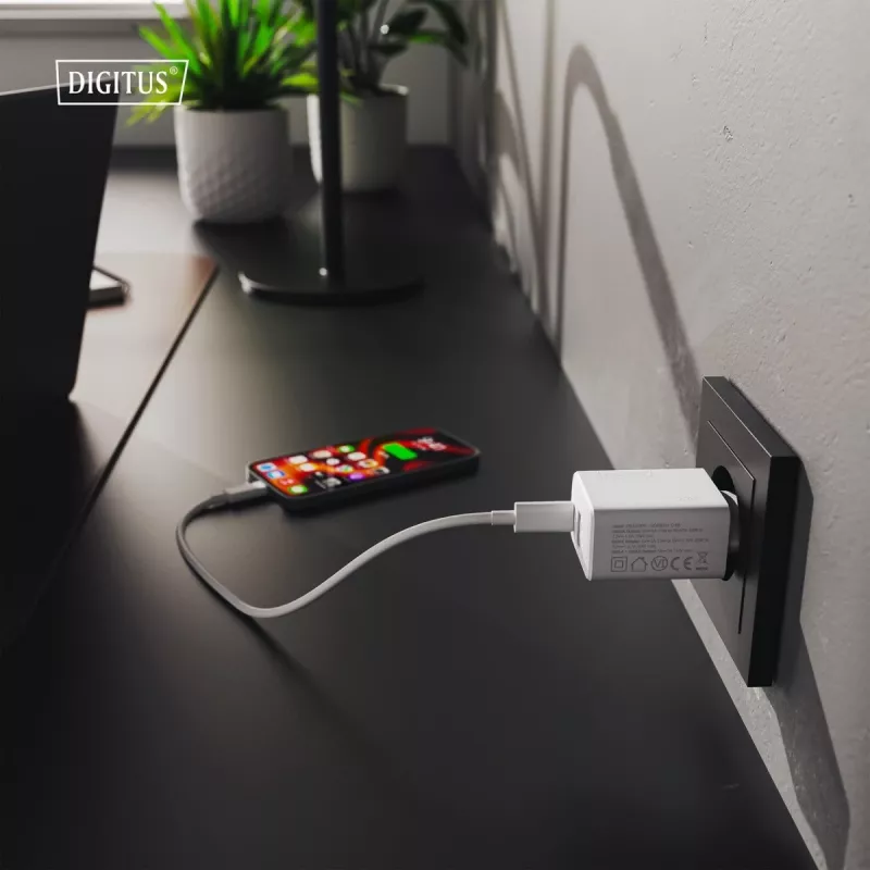 Ładowarka sieciowa USB DIGITUS 20W, 1x USB-C, 1x USB-A, wejście 100–240V, biała