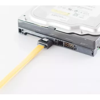 Kabel danych SATA ShiverPeaks BS78246-0.5Y 6 Gb/s, żółty, 0,5 m