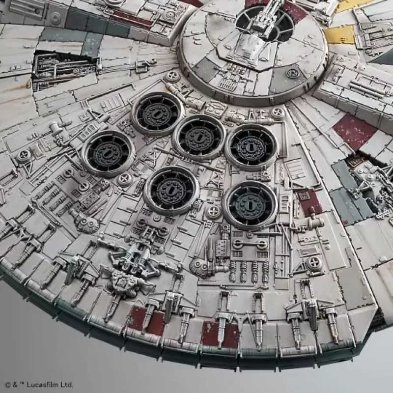 REVELL Millennium Falcon model kit 1:144 scale — plastikowy model statku kosmicznego do sklejania