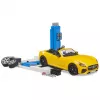 BRUDER Car Service Center bworld 62112 z Roadsterem zestaw do zabawy, figurkami dodatkowymi i elementami warsztatu