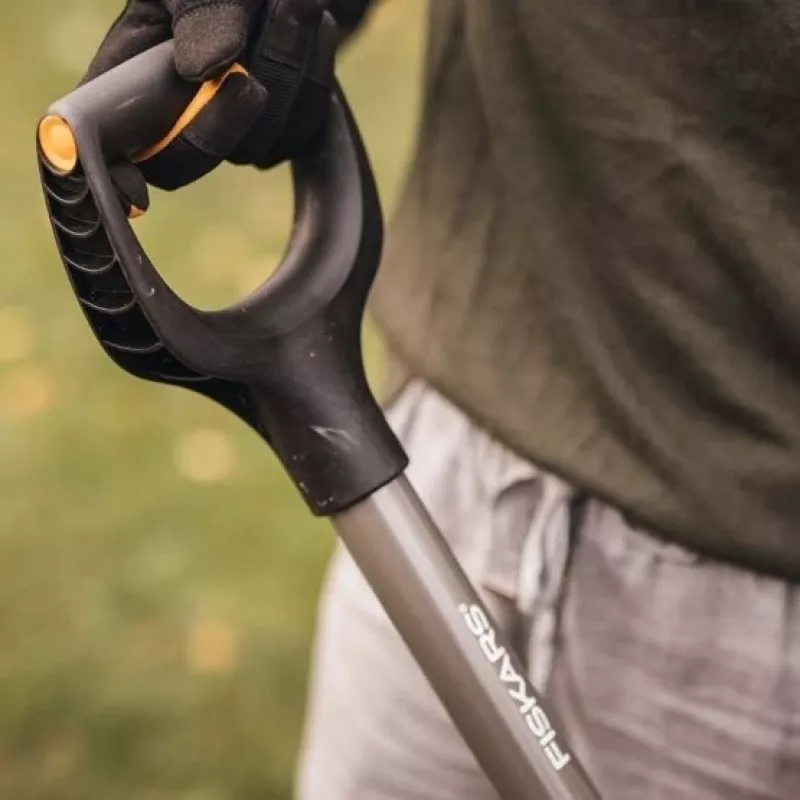 Łopata Fiskars Ergonomic FS.S. 1025376 Szara — ergonomiczna łopata ogrodowa