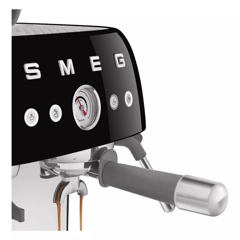 Ekspres do kawy SMEG EGF03BLEU. Kaffeevollautomat w stylu lat 50. Czarny