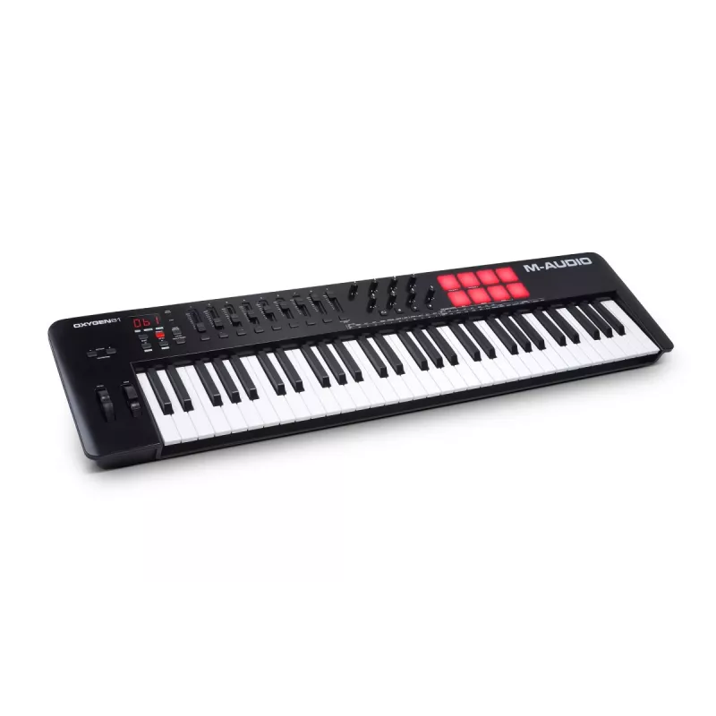 Klawiatura MIDI M-Audio Oxygen 61 MKV — 61-klawiszowy kontroler USB z 16 padami, 8 pokrętłami, wyświetlaczem, drążkiem pitch bend (czarna)