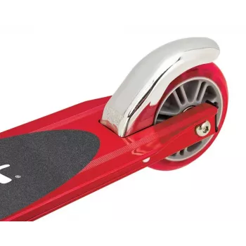 Hulajnoga kopana Razor S Kids — metalowa rama, dla dzieci od 5 lat, czarno-czerwona, 2,43 kg, wymiary 595×155×115 mm
