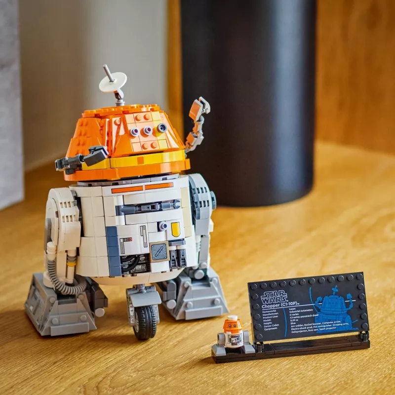 Zestaw konstrukcyjny LEGO Star Wars Chopper C1-10P Astromech Droid model 75416, 1039 elementów, wiek 10+, wysokość 220 mm