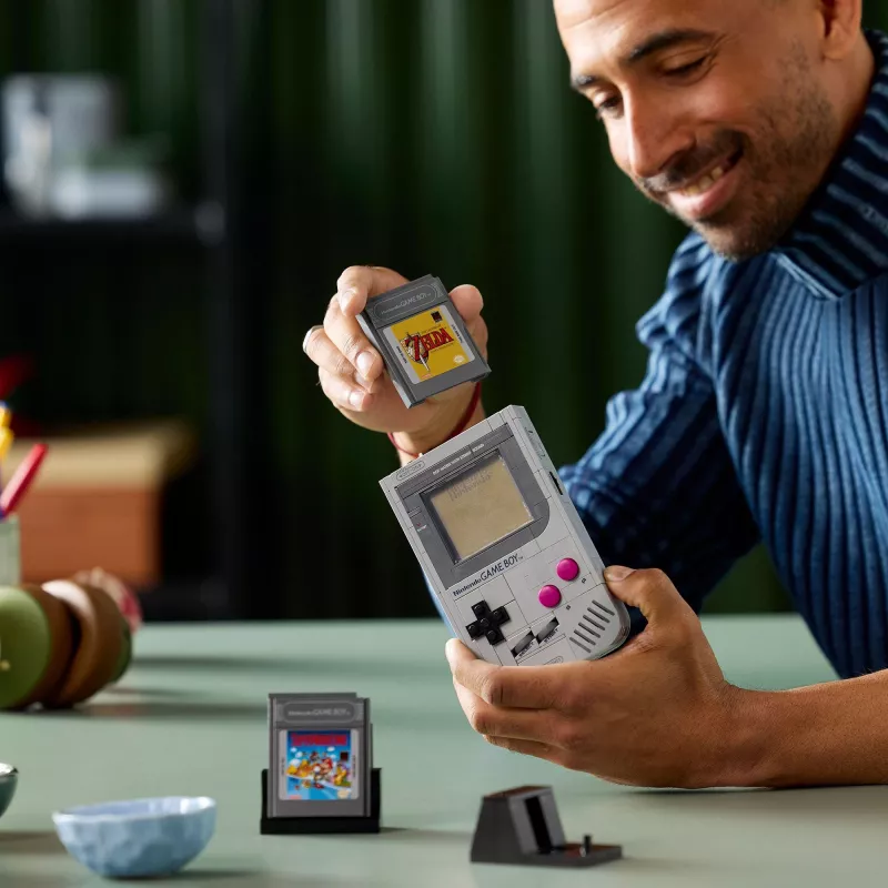 Zestaw konstrukcyjny LEGO Retro Design Game Boy 72046 – szczegółowa replika modelu, stojak ekspozycyjny