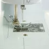 Mechaniczna maszyna do szycia Łucznik Lena 2019 — podstawowy model mechaniczny, 16 programów, 24 W, wolne ramię, dziurka 4-etapowa