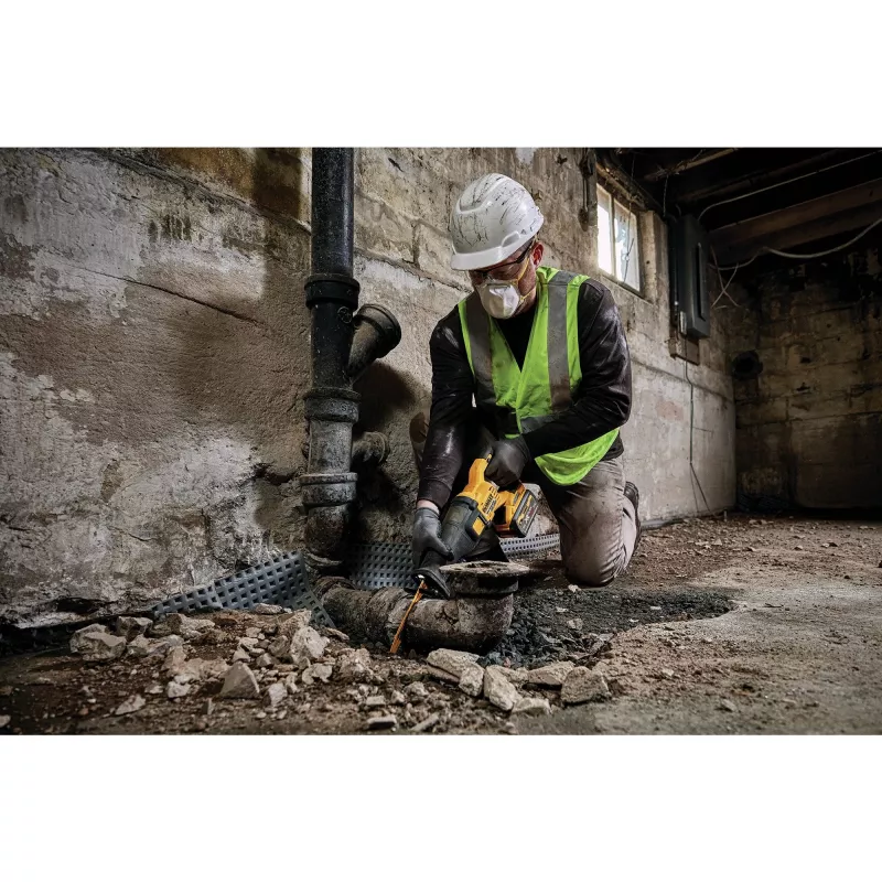 DEWALT DCS389NT piła szablasta FlexVolt 54V TSTAK czarna, żółta