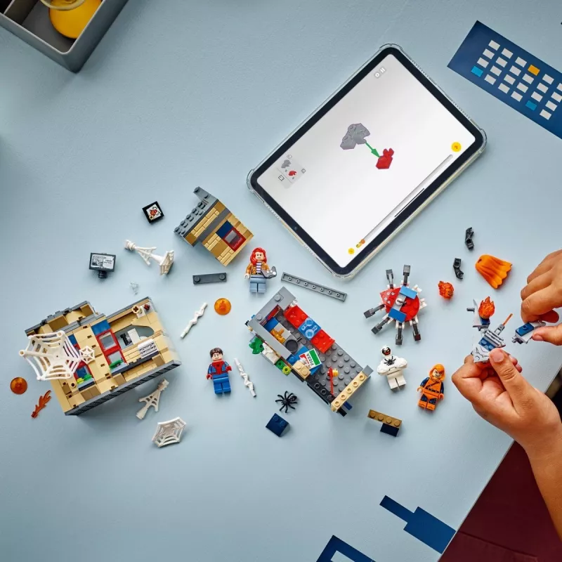 LEGO Marvel zestaw 76317 Mieszkanie Petera Parkera z minifigurką Spider-Mana