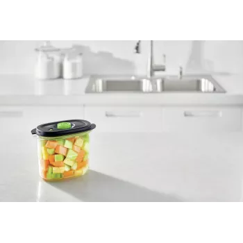 Pojemnik do przechowywania żywności FoodSaver FFC023X 1,8 l owalny Tritan, czarny transparentny, pompka próżniowa, można myć w zmywarce