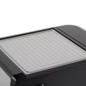 Ekspres do kawy espresso Jata JECA2525 z dyszą parową i zbiornikiem wody 1,25 l