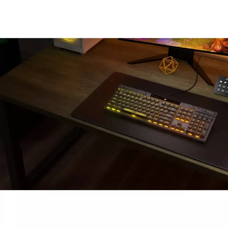 Klawiatura Corsair K70 MAX Gaming USB Niemiecka Czarna