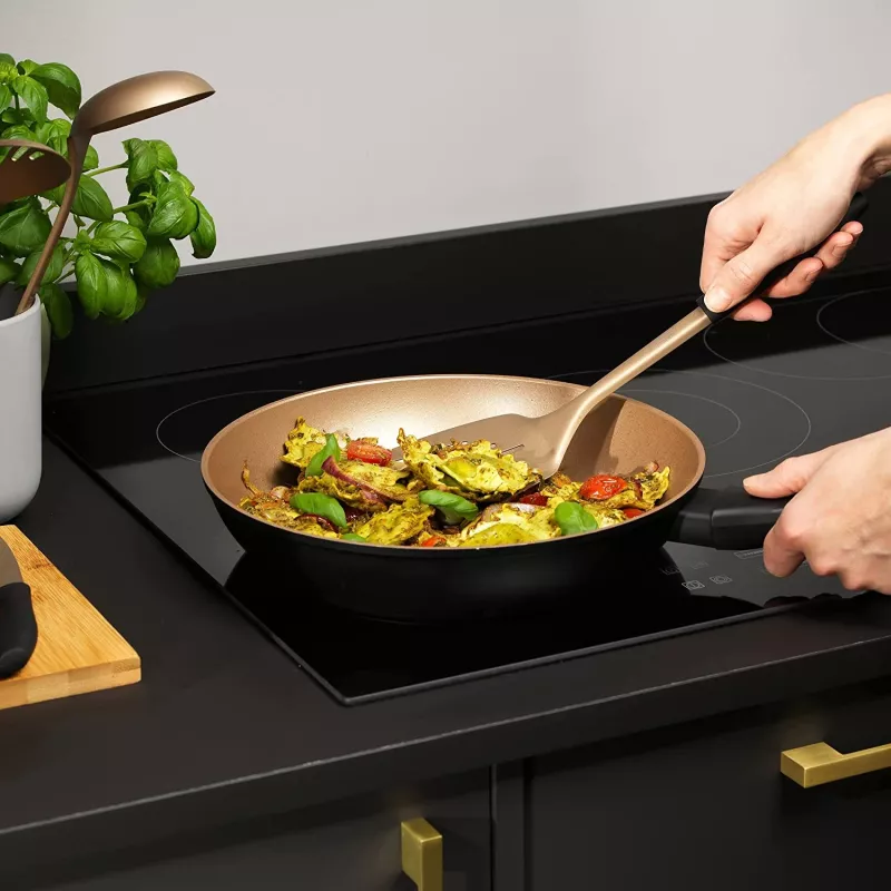 Patelnia Russell Hobbs RH01666BEU7 24 cm, nieprzywierająca, czarna