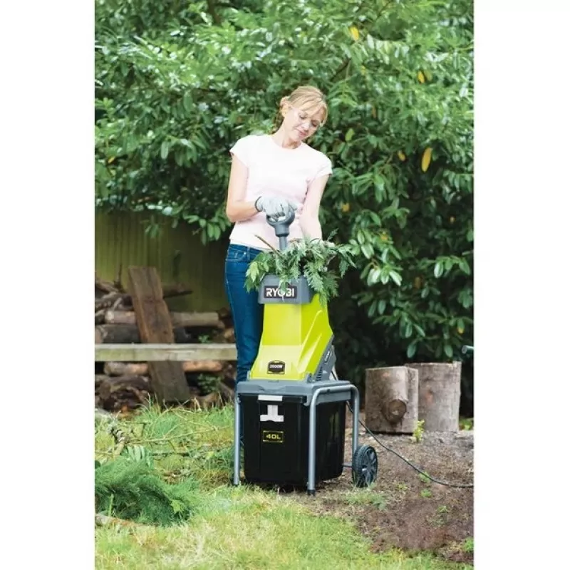 Ryobi RSH2545B rozdrabniacz ogrodowy 2500 W 40 L ostrzowy