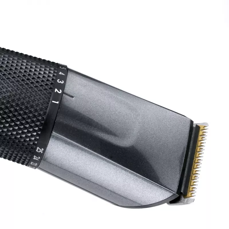 Maszynka do strzyżenia włosów BABYLISS E976E — bezprzewodowa, akumulatorowa, 26 stopni długości, 0,5 mm–25 mm, ostrze 40 mm, ostrza tytanowe/ze stali nierdzewnej, 60 min pracy