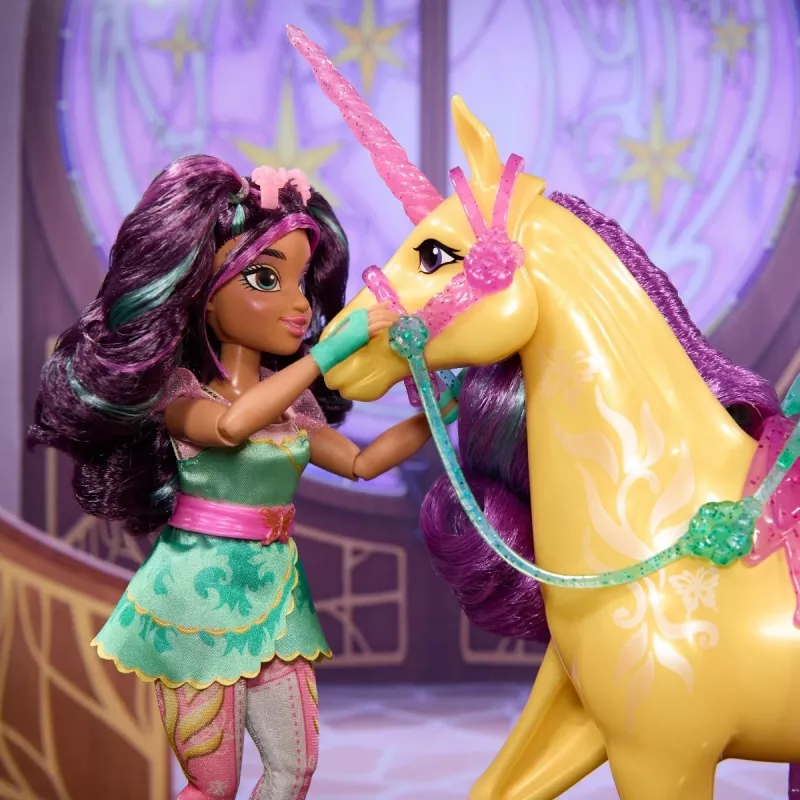 Lalka modowa Spinmaster Unicorn Academy Ava model 6072649 – lalka modowa z zestawem tematycznych ubrań i akcesoriów