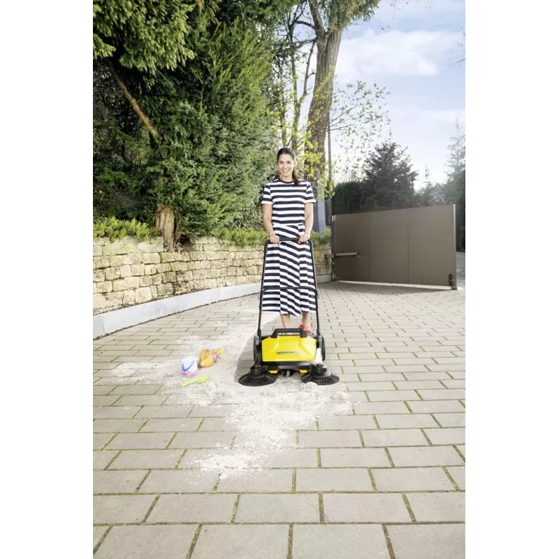 Zamiatająca Karcher S 4 Twin 2 w 1 czarno-żółta