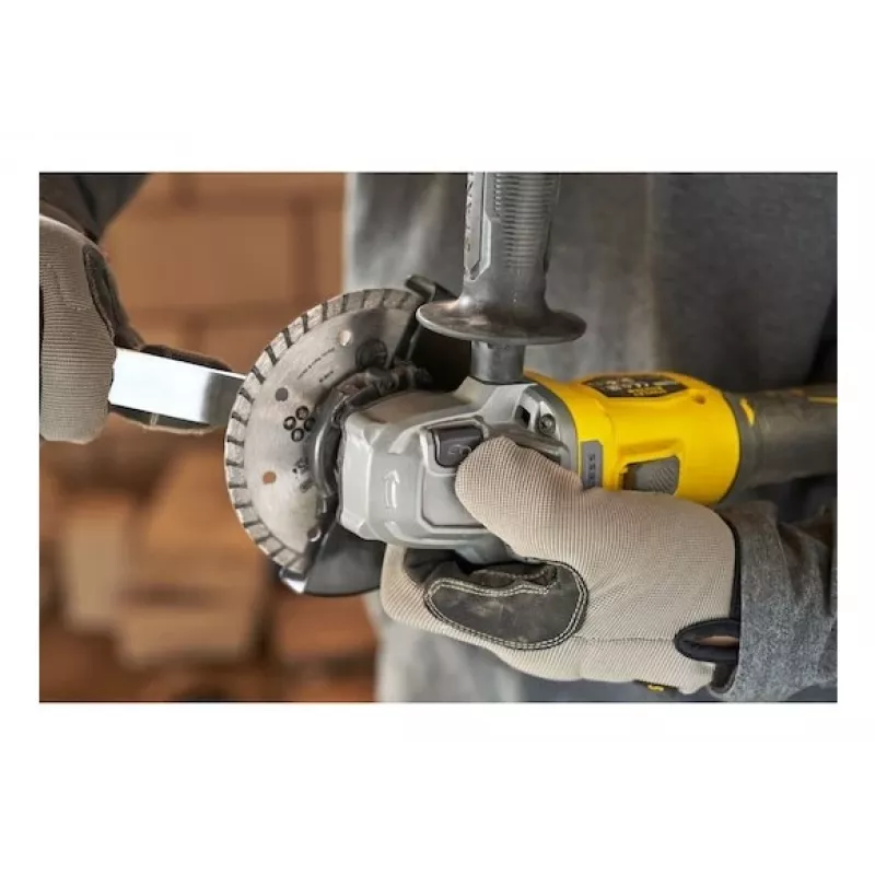 Stanley SFMCG710M1T-QW szlifierka kątowa 12,5 cm 8500 obr./min 800 W 1,84 kg