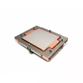 Dynatron – chłodzenie procesora – (gniazdo SP5) – radiator miedziany + komora parowa – 80 mm – 1U (A 2748)
