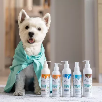 Szampon dla zwierząt VETEXPERT Detox Care Vitalizing 250 ml — odżywczy szampon dla dorosłych kotów, wszystkie rodzaje sierści