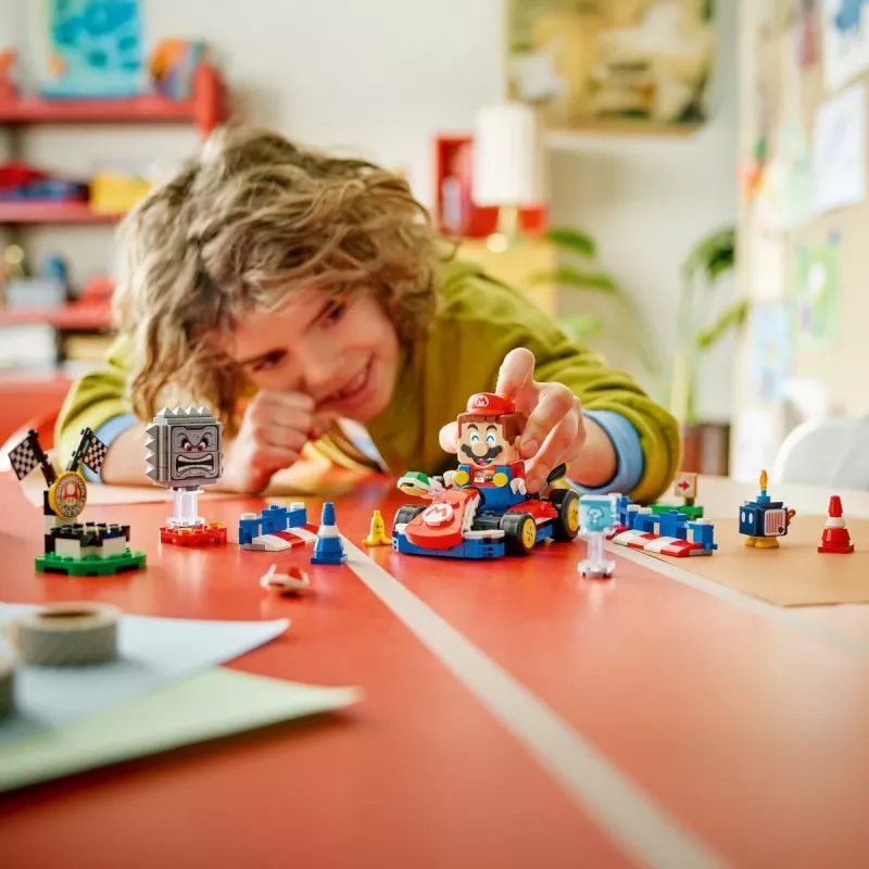 LEGO Zabawka konstrukcyjna 72043 Super Mario Interaktywny Mario Kart ze standardowym gokartem