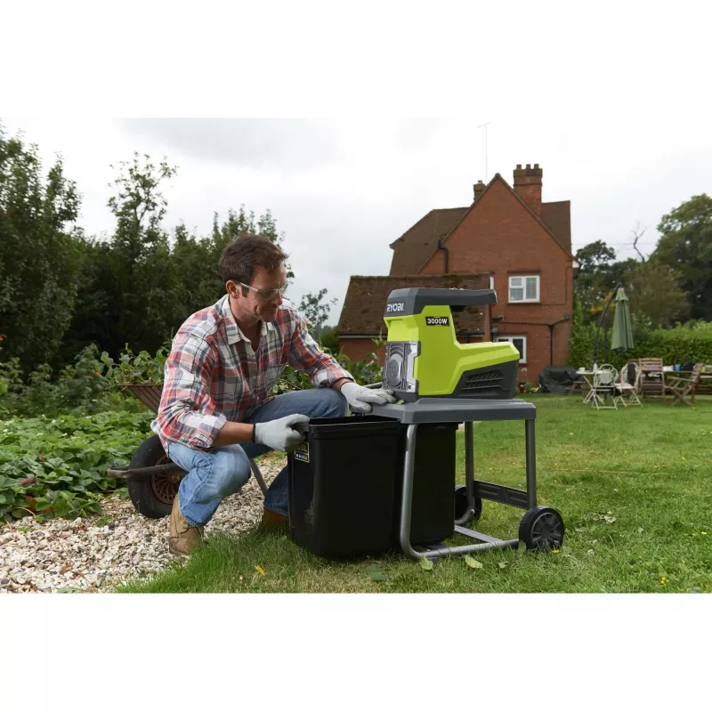 Ryobi RSH3045U - Rozdrabniacz - Elektryczny - 3000 W - Średnica cięcia: 45 mm - 21 kg