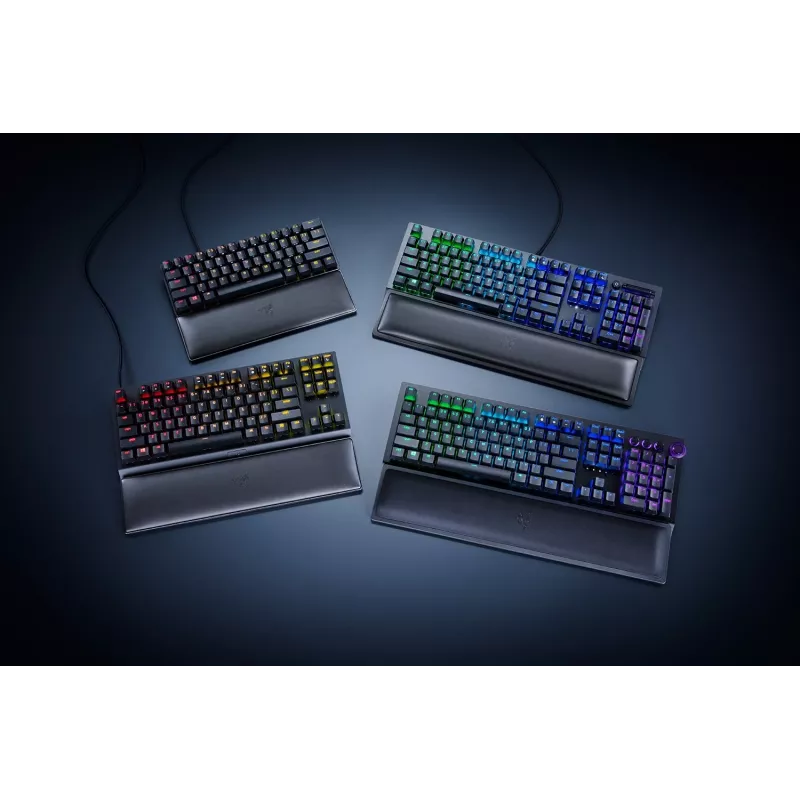 Podkładka pod nadgarstki Razer RC21-01710100-R3M1 — skóra ekologiczna, pianka memory, 356 mm × 8,9 mm, czarna