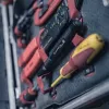 Latarka piórkowa Ledlenser P4 Czarna — kompaktowa latarka piórkowa LED, 180 lm, zasięg 90 m, 2x AAA, IP54