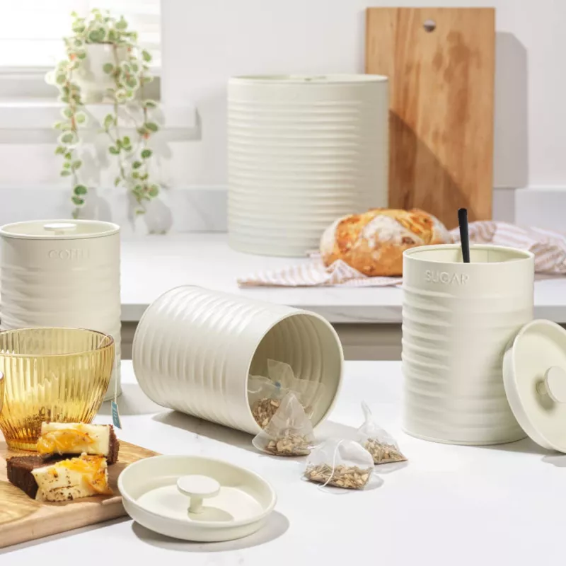 Komplet na blat Russell Hobbs RH03270CEU7 kremowy 4-elementowy — zestaw kuchenny na blat, wykończenie kremowe