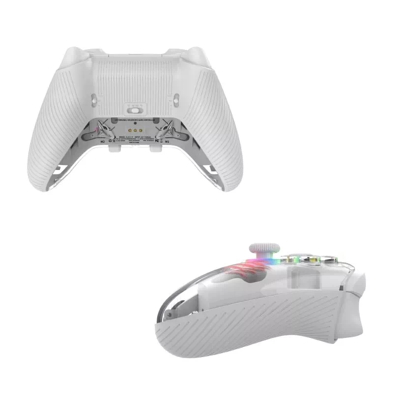 Kontroler do gier Mad Catz C.A.T. 17 CUSTOMIZABLE — przewodowy gamepad, programowalne przyciski, ergonomiczny design