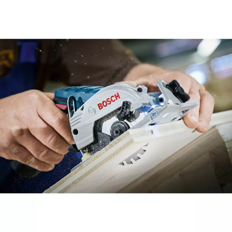 Bezprzewodowa ręczna pilarka tarczowa GKS 12V-26 Professional, 12 V (niebiesko-czarna, 2 akumulatory litowo-jonowe 3,0 Ah, w L-BOXX)