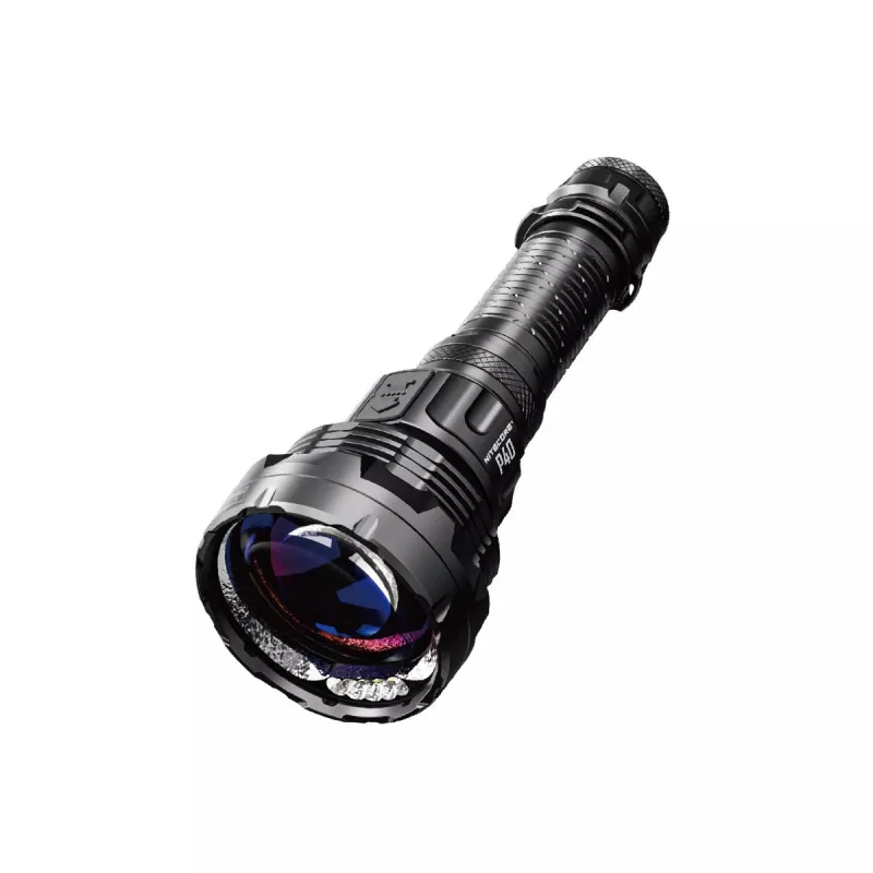 Latarka Nitecore P40 2000 lumenów wiązka ultra-dalekiego zasięgu, model P40